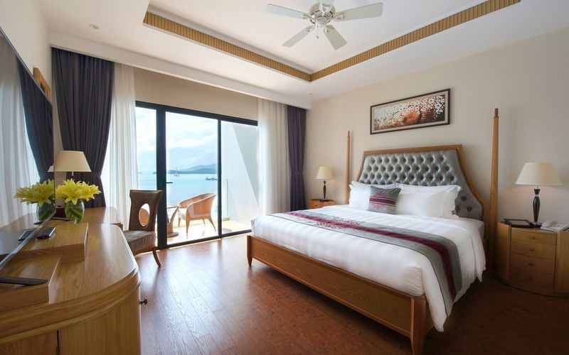 Vinpearl Nha Trang Bay Resort & Spa