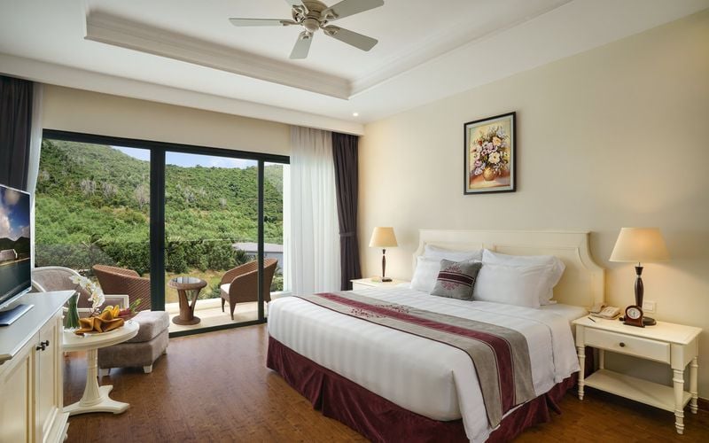 Vinpearl Nha Trang Bay Resort & Spa