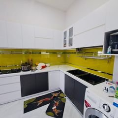 Hoàn thiện kính bếp chữ L nhà c Duyên - Cam Phước Đông