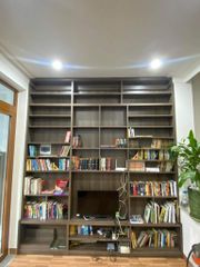 Kệ siêu lớn, dùng để Tivi kết hợp kệ sách cho người mê sách
