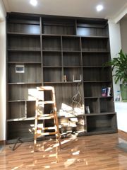 Kệ siêu lớn, dùng để Tivi kết hợp kệ sách cho người mê sách