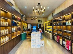 Hoàn thành hệ tủ rượu showroom rượu Anh Vũ - Mỹ Ca- Cam Nghĩa - Cam Ranh