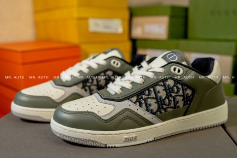  Dior B27 Low-Top Sneaker. 