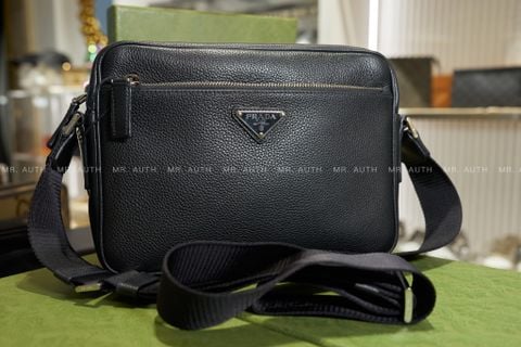  Prada Black Leather Shoulder Bags. 