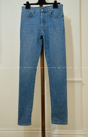  Dior Long Slim-Fit Jeans. 