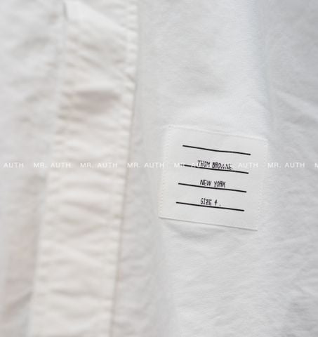  Thom Browne Grossgrain Placket Oxford Shirt. 