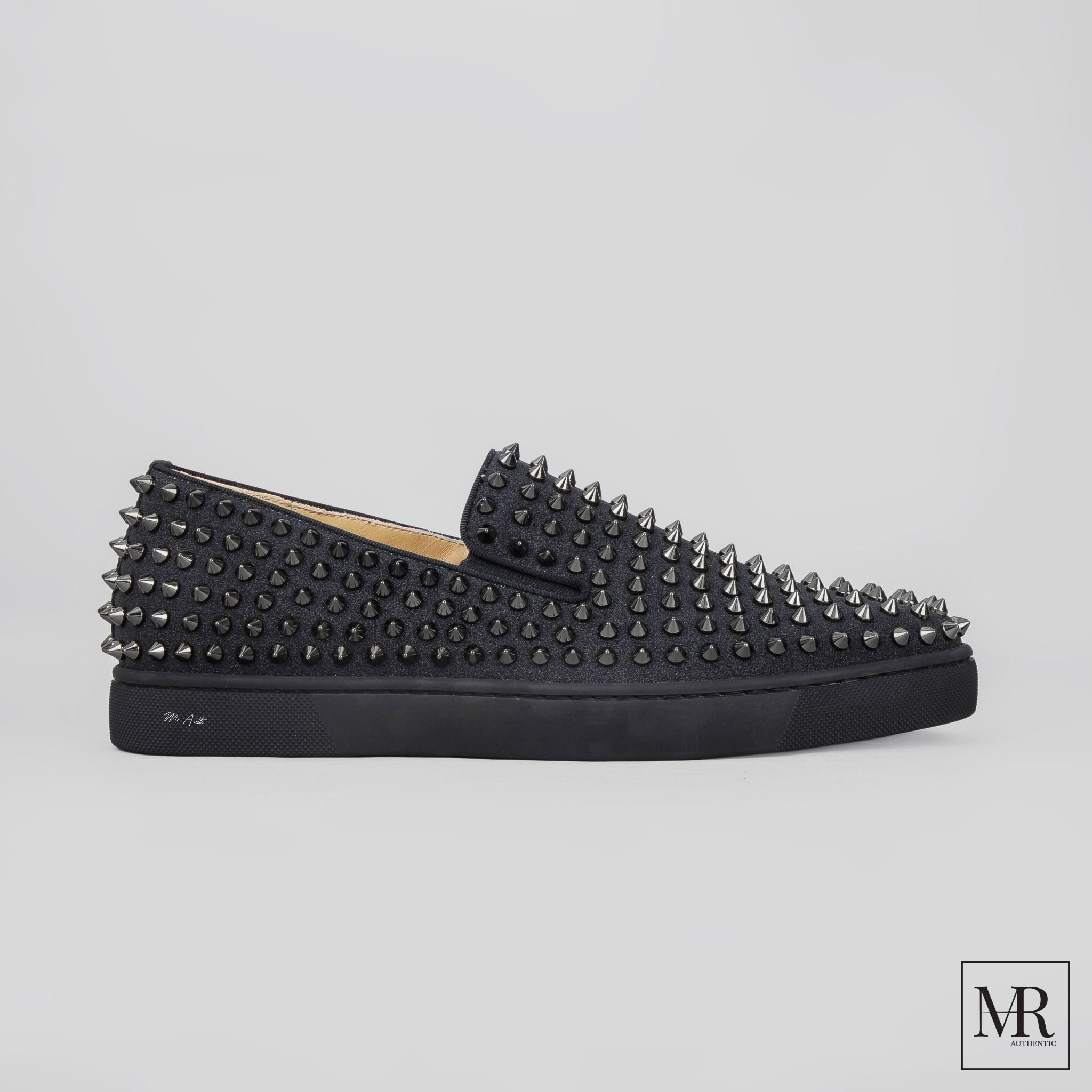 Giày Christian Louboutin Roller-Boat Slipon.