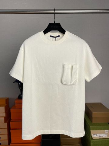  Áo Louis Vuitton Signature 3D Pocket Monogram T-Shirt. 
