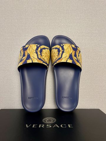  Dép Versace Printed Pattern Sandals. 