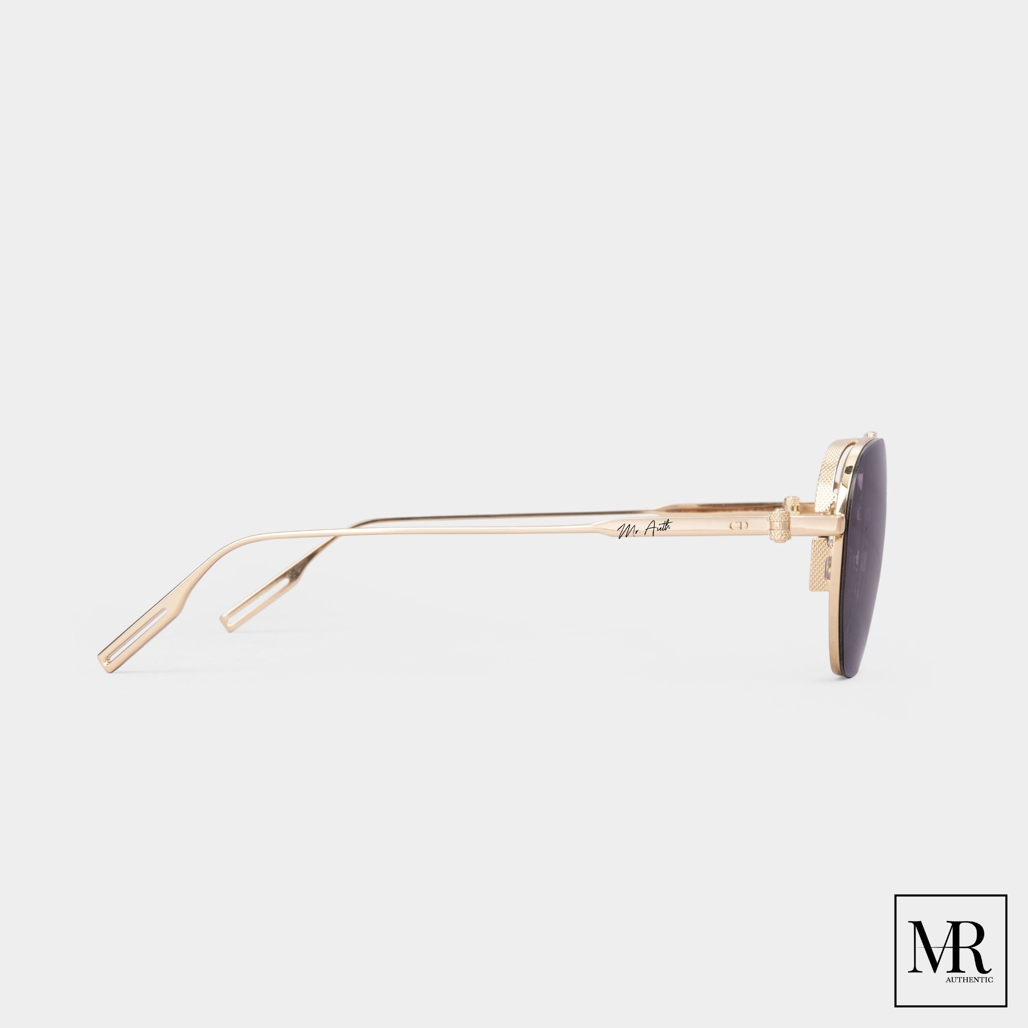 Kính mát Dior Sunglasses.