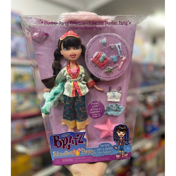 592068 Bratz Slumber Party Jade Fashion Doll