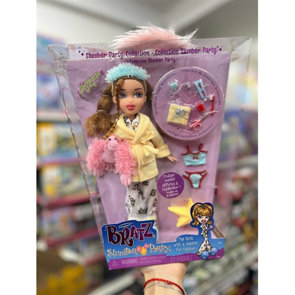 592075 Bratz Slumber Party Meygan Fashion Doll
