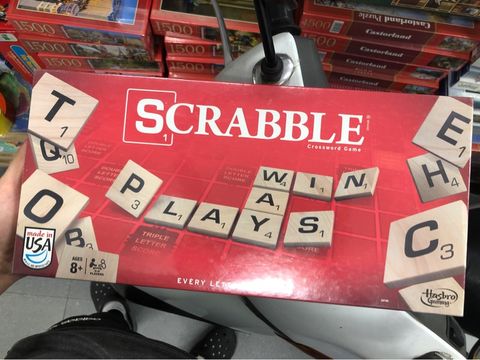  Hasbro A8166 Scrabble New Classic 