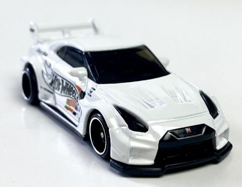 Xe mô hình HCX49 Hot Wheels LB-Silhouette Works GT Nissan 35GT-RR Ver.2 