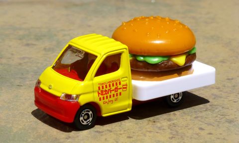  Mô hình Tomica 54 Town Ace Hamburger 