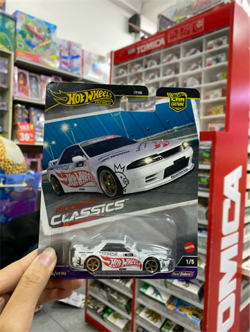 HRV68/FPY86 Mô hình siêu xe Hot Wheels NISSAN SKYLINE R32 