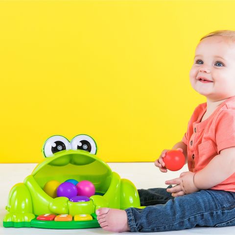  Đồ chơi trẻ em Ếch Bright Starts Pop and Giggle Pond Pal 