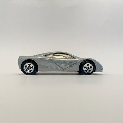  Xe mô hình HCM63 Hot Wheels Basic Car McLaren F1 