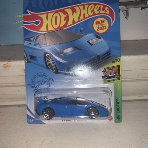  Xe mô hình Hot Wheels Basic Bugatti EB110 SS HCM60 
