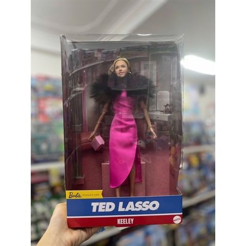  Đồ chơi búp bê HJW92 Barbie Signature Ted Lasso Keeley Jones Doll 