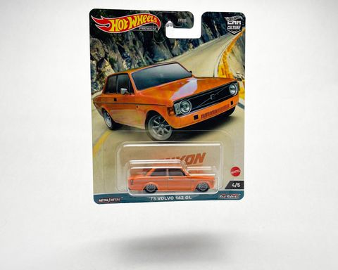  Xe mô hình HKC53 Hot Wheels Premium Car Culture - Canyon Warriors - '73 Volvo 142 GL 