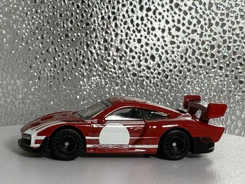  Xe mô hình HKF36 Hot Wheels Boulevard Porsche 935 