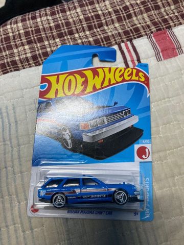  Xe mô hình HNK28 Hot Wheels Basic Nissan Maxima Drift Car 