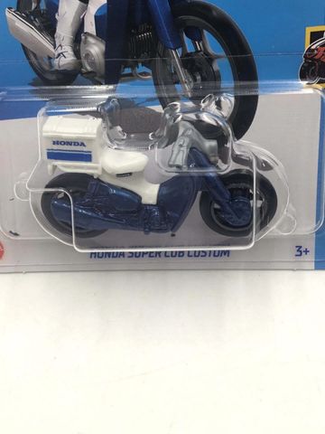  Xe mô hình HNK39 Hot Wheels Basic Car Honda Super Cub Custom 