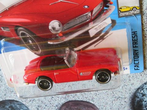  HNK34 Hot Wheels Basic Car BMW 507 