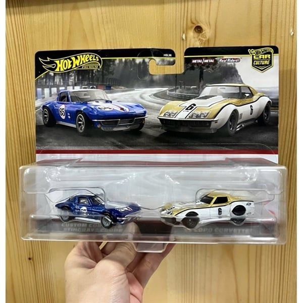 Hot Wheels Premium Car Culture 2-Pack Custom Corvette Stingray Coupe and '69 Copo Corvette