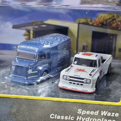  HRT51 Hot Wheels Premium Collector Set - Motorhead Madness 