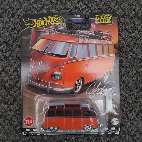  Xe mô hình HRT62 Hot Wheels Boulevard '67 Volkswagen Samba Bus 