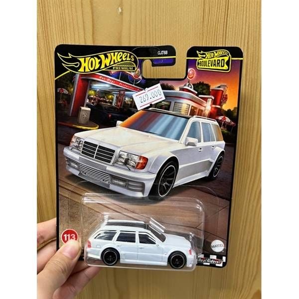 HRT59/GJT68 Mô hình siêu xe HW BOULEVARD MAZDA 323 GTX TURBO