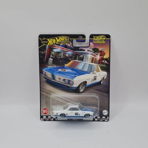  Mô hình xe HRT69 Hot Wheels Premium Boulevard '66 Chevrolet Corvair Yenko Stinger 