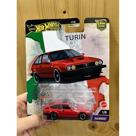  Xe mô hình HRV80 Hot Wheels Car Culture World Tour Alfa Romeo GTV6 3.0 