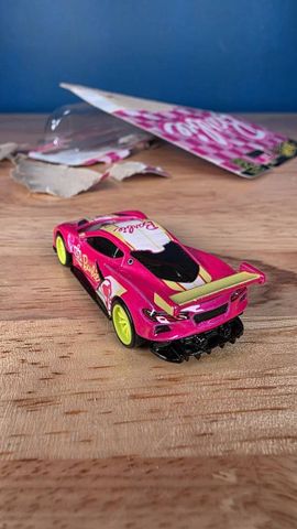  HVJ51 Hot Wheels Pop Culture - Barbie 65th Anniversary Corvette C8.R 