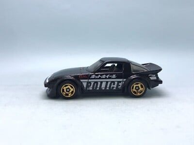  HXR18 Hot Wheels Basic Car Mazda RX-7 