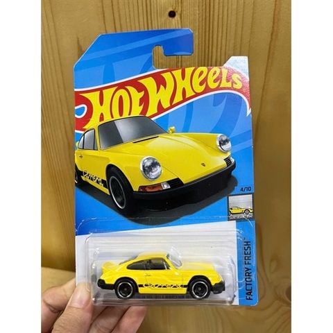  HXP85 Hot Wheels Basic Car, Porsche 911 Carrera RS 2.7 - Yellow 