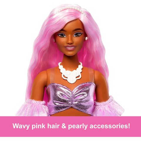  Búp bê HYV25 Barbie Deluxe Style Doll #1 in Glossy Pink Barbiecore Dress 