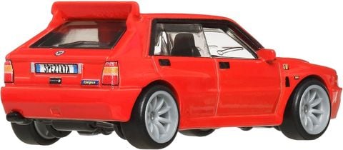  Xe mô hình JBL18 Hot Wheels Premium Boulevard Lancia Delta Integrale 