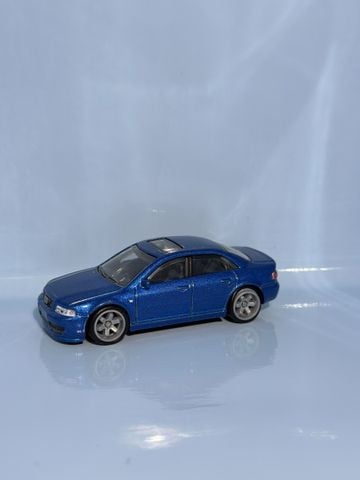  JDY82 Hot Wheels Premium 2 Pack AUDI S4 quattro AND AUDI R8 LMS 