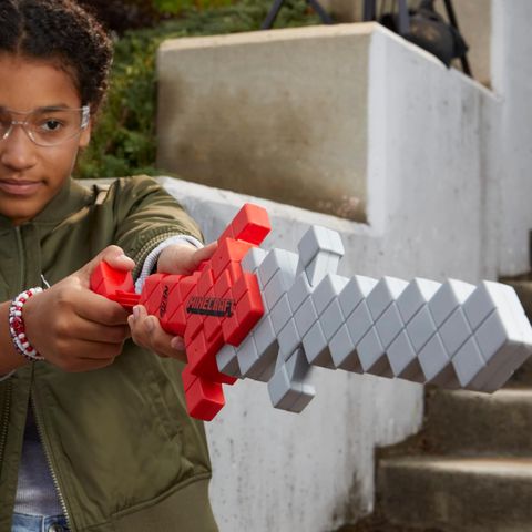  F7597 Nerf Minecraft HEARTSTEALER Heart Steeler 