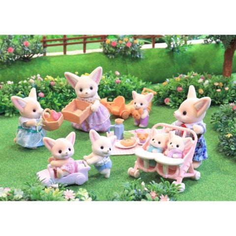  Đồ chơi Sylvanian Families DF-24 Nakayoshi Picnic Doll and Furniture Set 