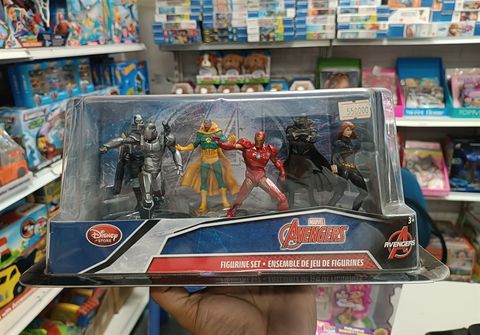  Set tượng siêu anh hùng The Avengers 