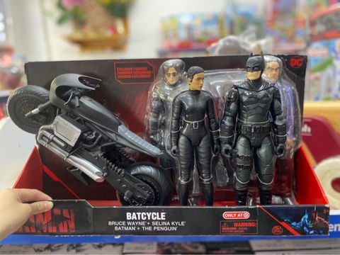 6062760 DC Comics Batman Batcycle Pack with 4 Figures (Target Exclusive) 
