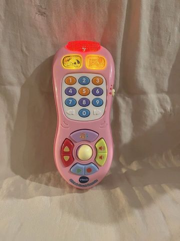  1503 VTech Click and Count Remote Pink Ages 6 Months 
