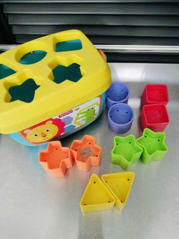  FFC84 Đồ chơi nhận dạng hình khối cho bé 6m+ Fisher Price 