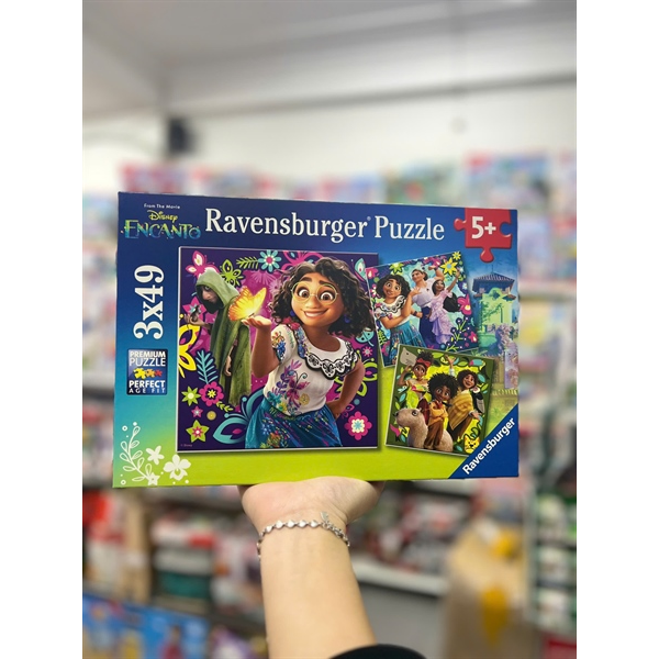 Ravensburger Encanto 3 x 49 Jigsaw Puzzle