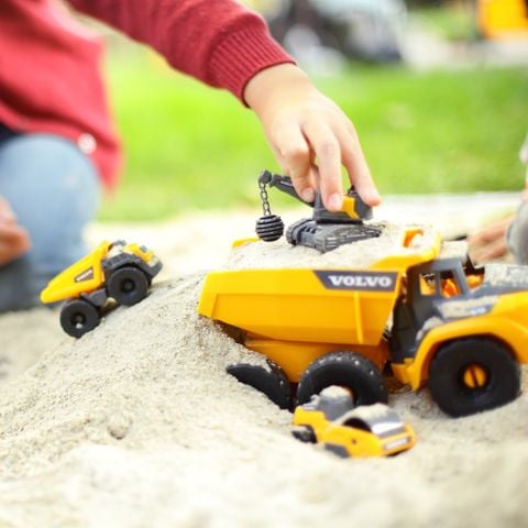  203725008 Bộ Đồ Chơi Xe Xây Dựng DICKIE TOYS Volvo Truck Team 