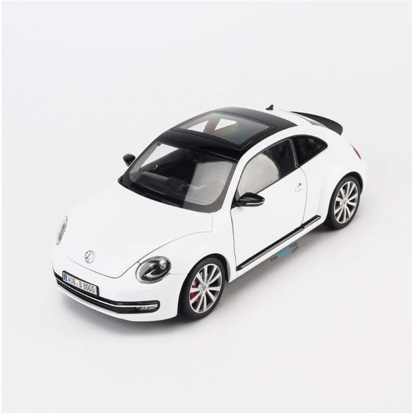 Mô hình oto Volkswagen New Beetle 2012 Welly tỷ lệ 1/18